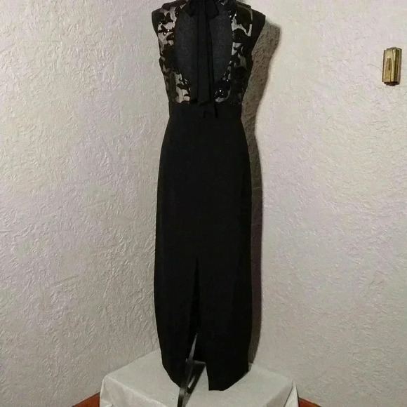 Vince camuto sequin crepe column Gown. - Picture 10 of 16